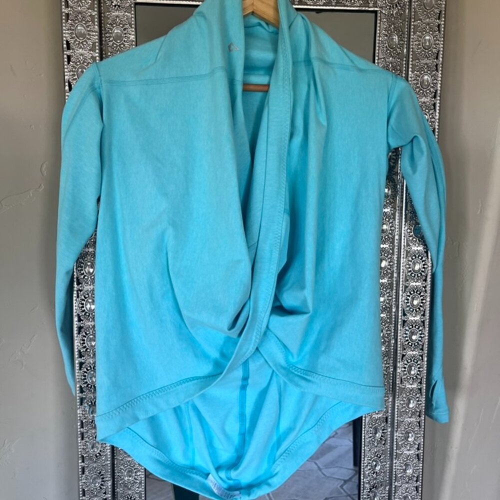 Ivivva Lululemon Girls Turquoise Four Count Shrug Wrap Pull Over Top Shirt-Sz 14